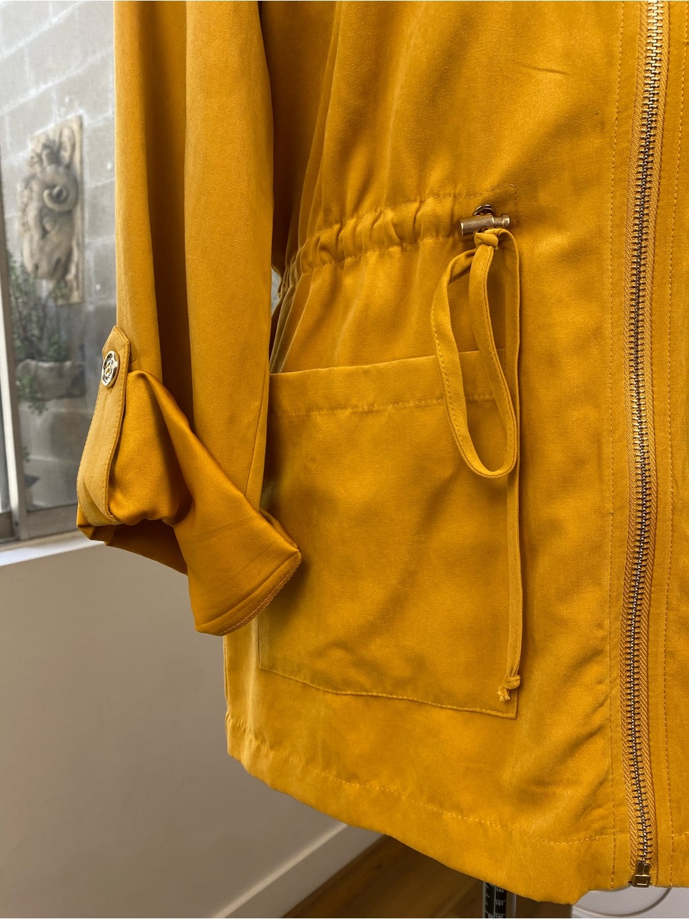 Sweet Wanderer NWT Hooded Utility Anorak Jacket in Mustard, Size L - Picture 4 of 12